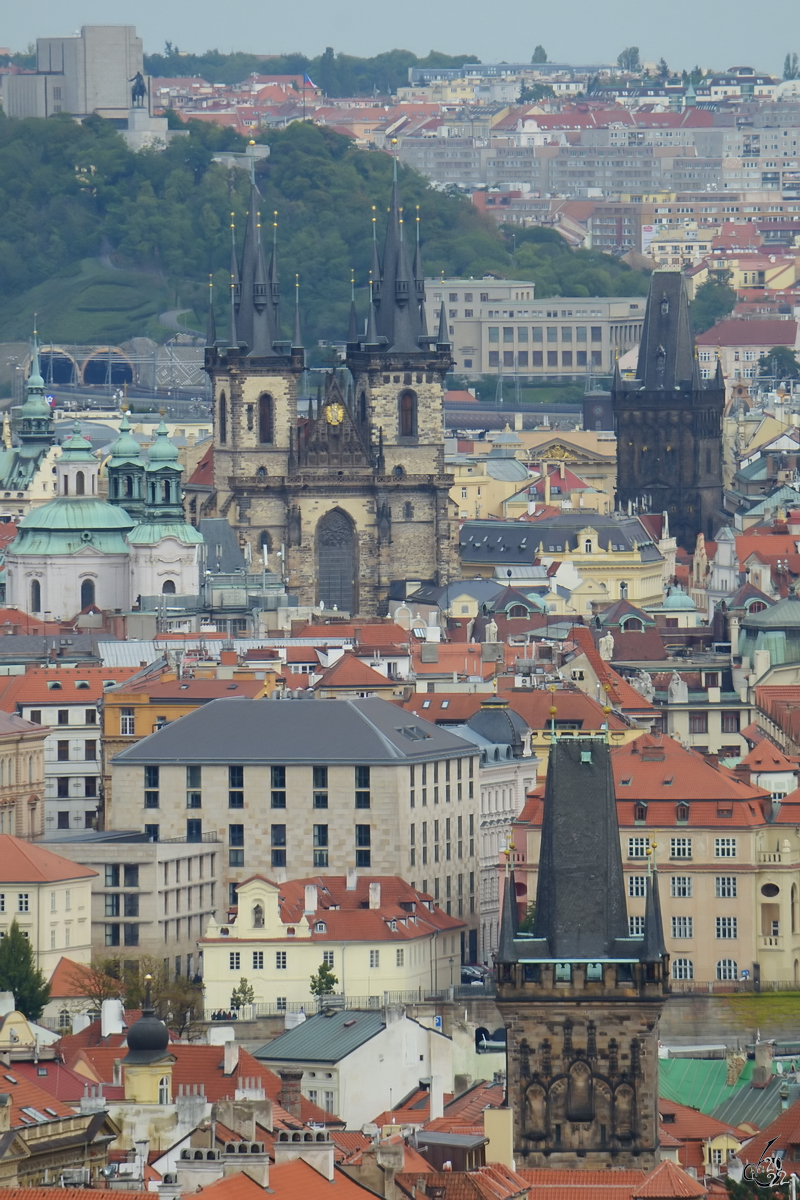 Blick von einer Anhhe auf die Altstadt von Prag. (September 2012)