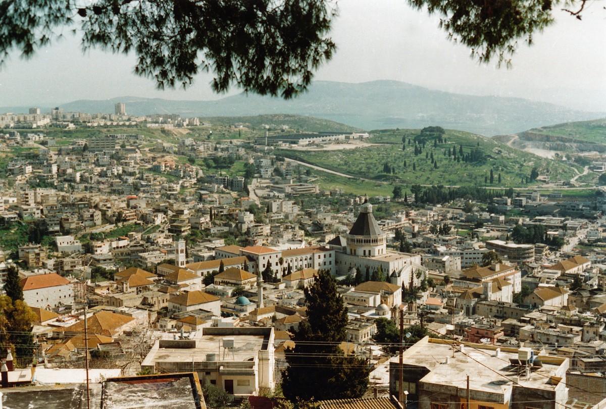 Blick auf die Altstadt von Nazareth. Aufnahme: Februar 1988 (digitalisiertes Fotonegativ).