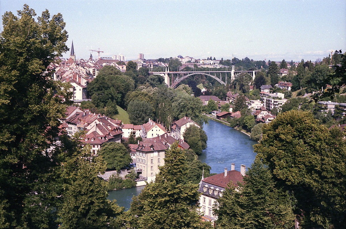 Blick auf die Bern und die Aare von Aargauerstanden. Datum: Juli 1984 (digitalisiertes Negativfoto).