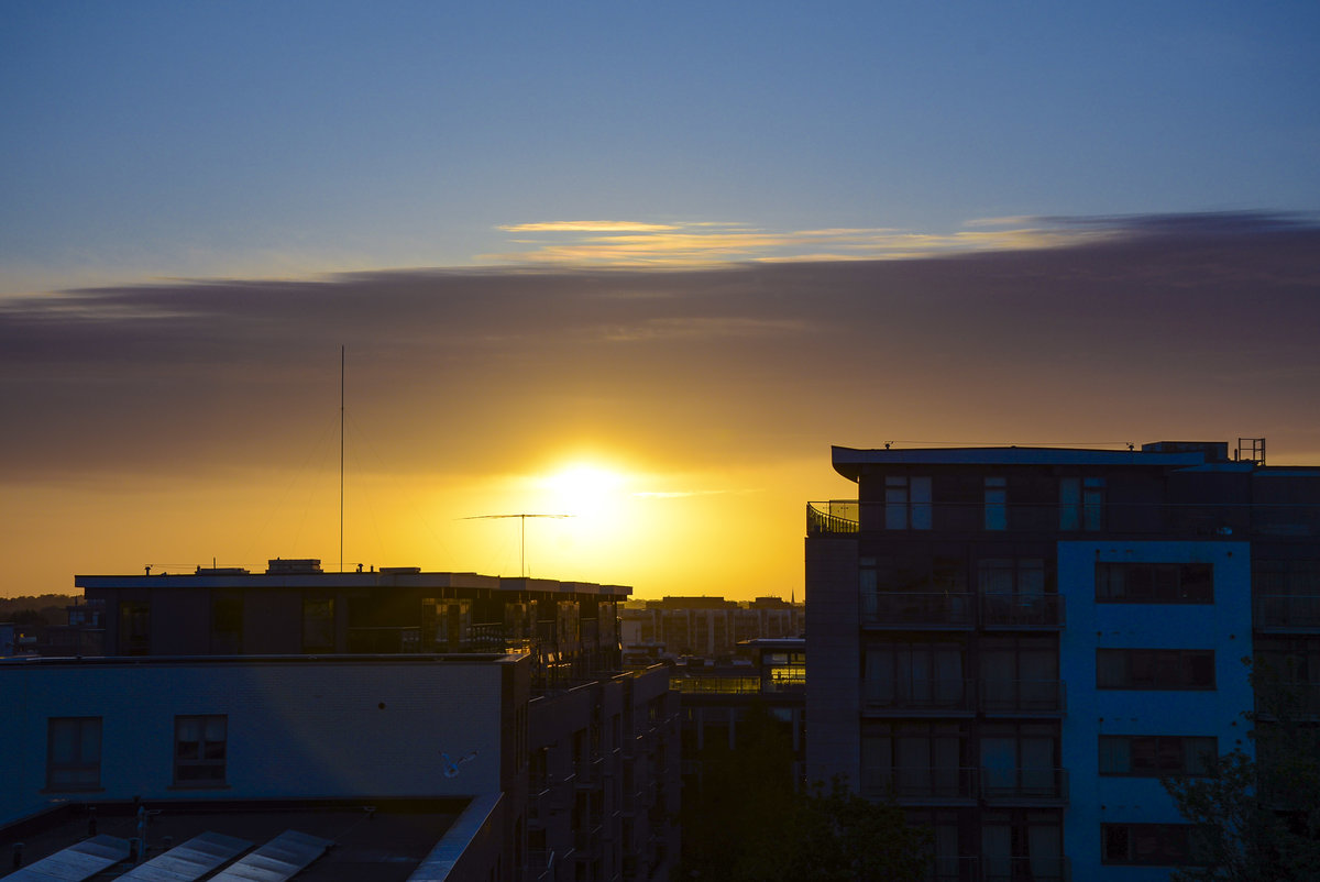 Blick auf Dublin frhmorgens vom Liberty House. Aufnahme: 10. Mai 2018.