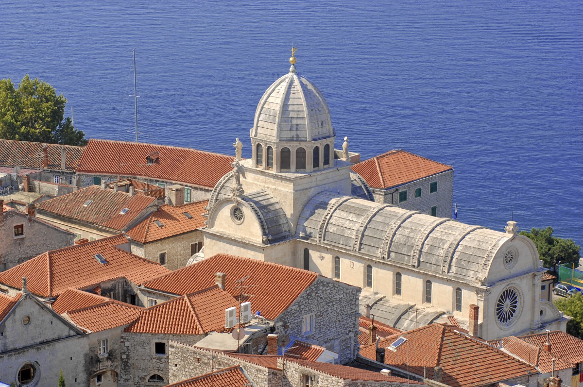 Blick auf die Innenstadt und Kathedrale in ibenik. Aufnahme: Juli 2009.