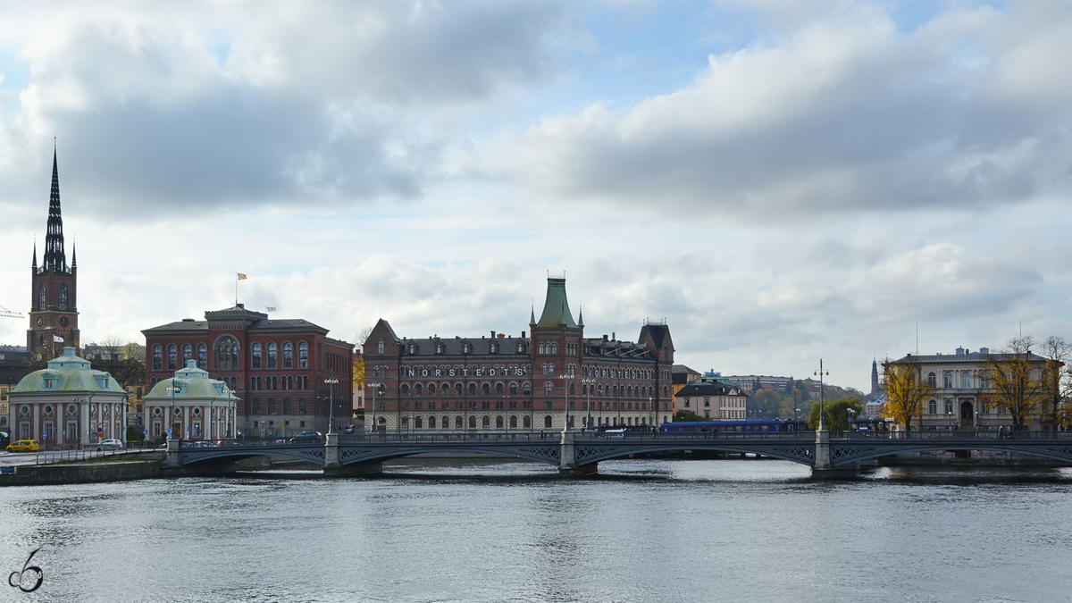 Blick auf die Insel Riddarholm in Stockholm. (Oktober 2011)