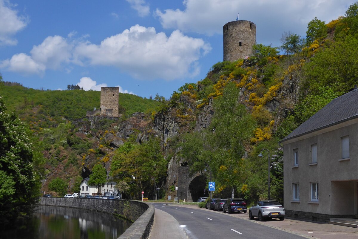 Blick auf den Rundturm auf der anderen Seite des Tunnels in Esch Sauer. 05.2022

