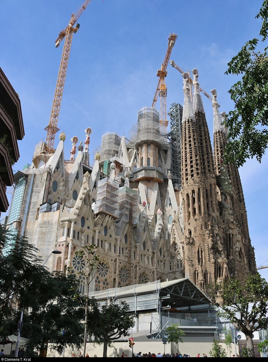 Blick auf die Sagrada Famlia in Barcelona (E), von dem spanischen Architekten Antoni Gaud entworfen und immer noch im Bau.
[18.9.2018 | 12:30 Uhr]