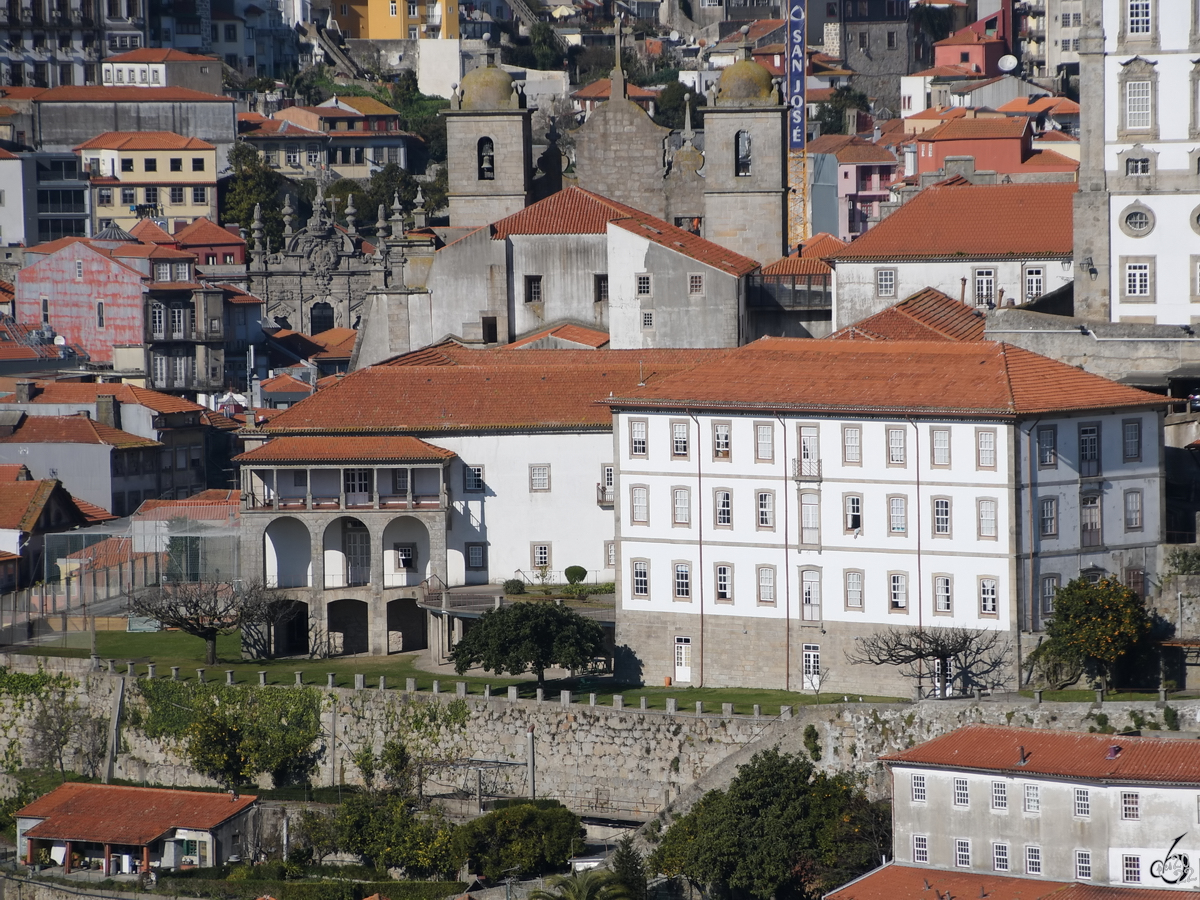 Blick auf eine Teil der Altstadt von Porto. (Januar 2017)