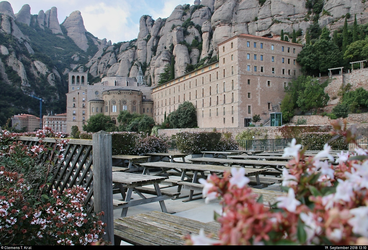 Blick vom Bufet de Montserrat auf das Kloster Montserrat, gelegen auf 721 m . NN.
[19.9.2018 | 13:10 Uhr]