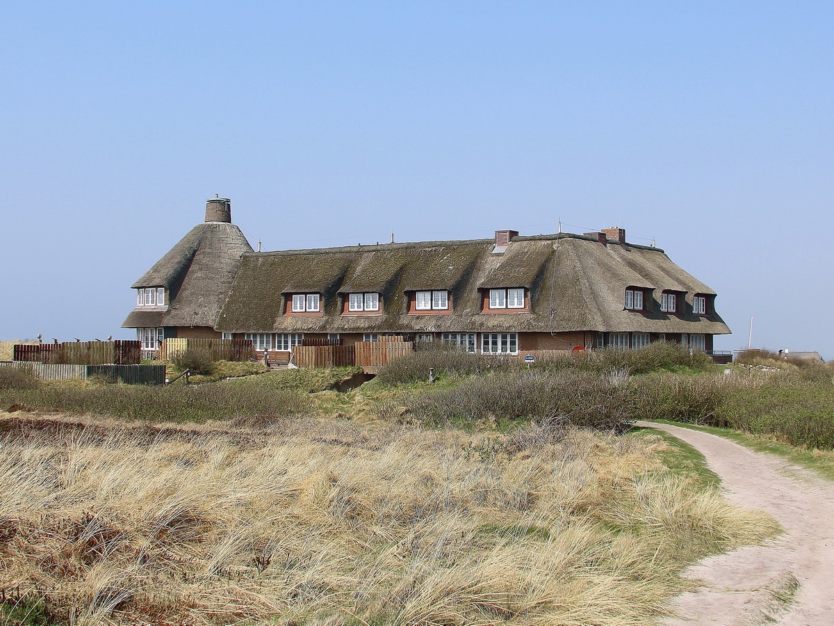 Blick in die Dnenlandschaft von Kampen auf Sylt am 20. April 2018.