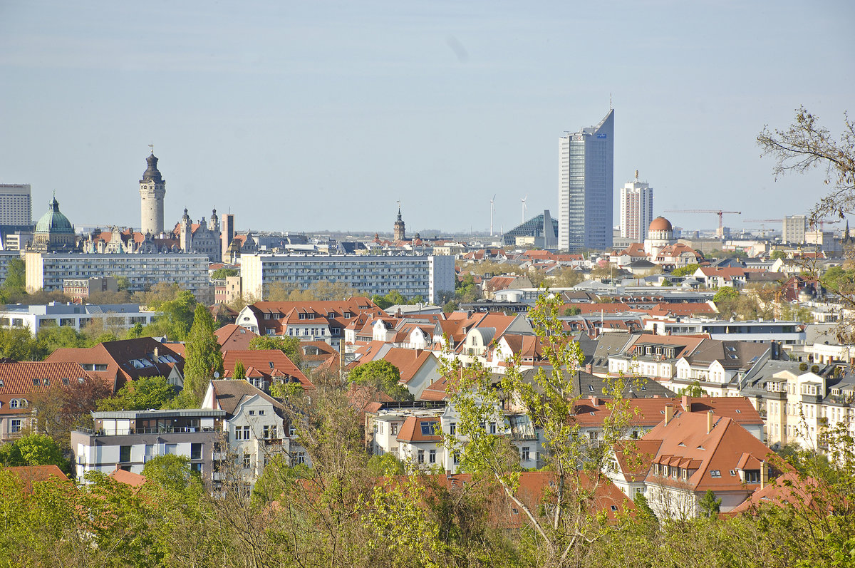 Blick vom Fockeberg auf Leipzig in nrdlicher Richtung. Aufnahme: 30. April 2017.