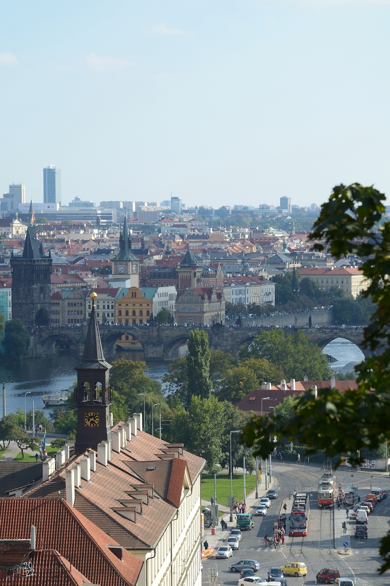 Blick von Hradschin aus auf die Karlsbrcke in Prag. (September 2012)
