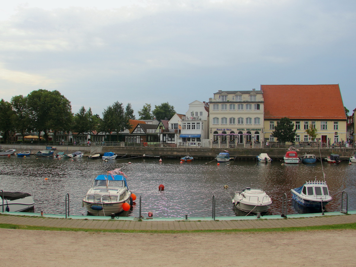 Blick vom Parkanlage am Strom auf dem Alten Strom am 30. August 2017.