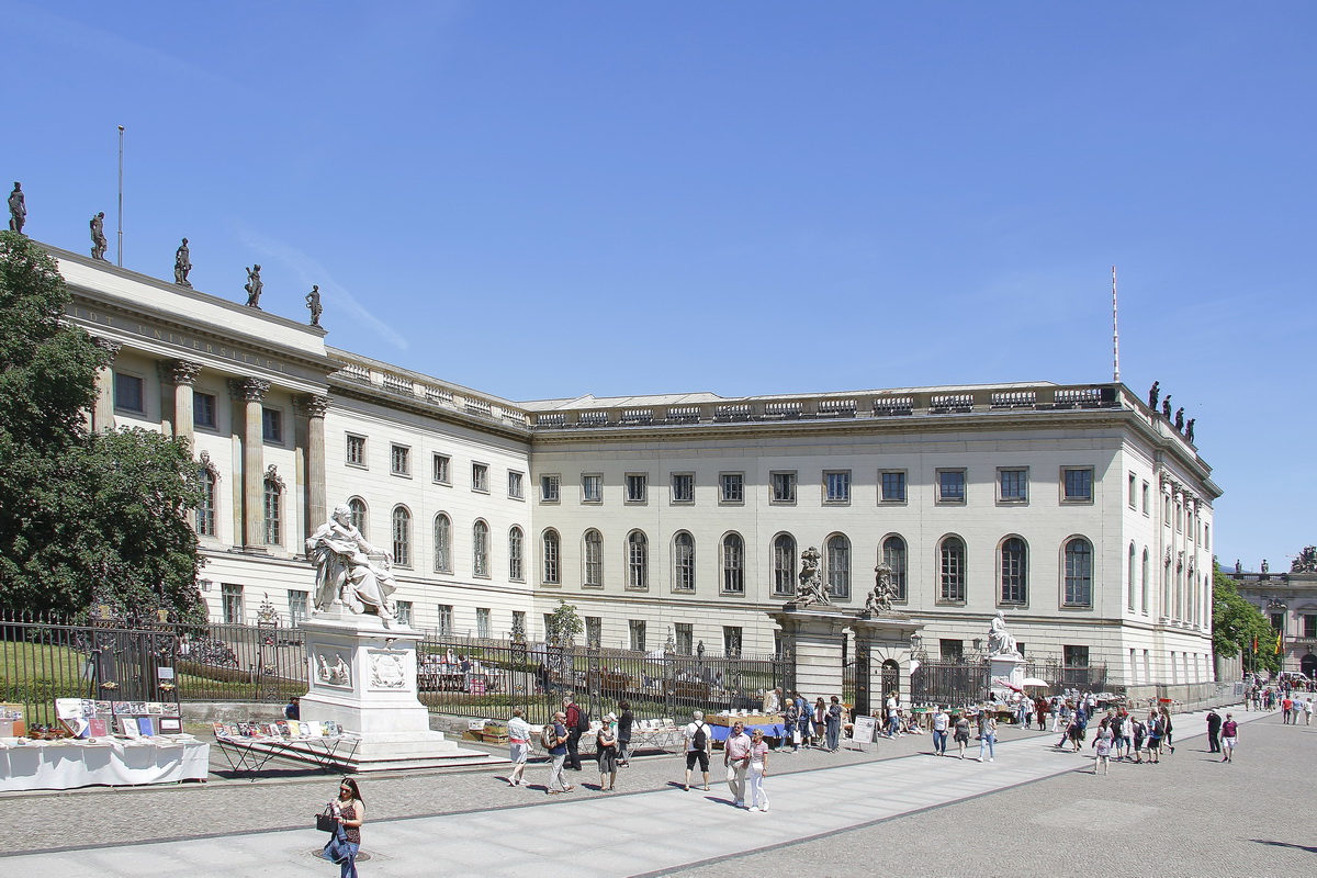Blick in Richtung Humboldt-Universitt zu Berlin am 06. Juni 2018 Unter den Linden 6.