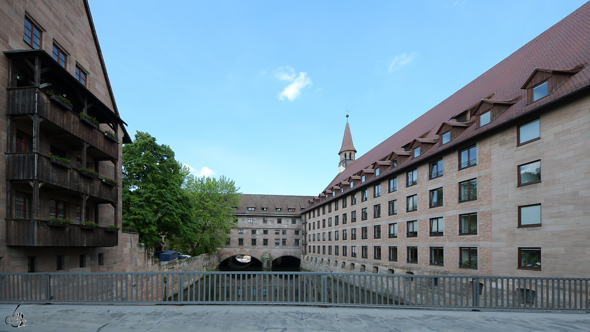 Blick von der Spitalbrcke auf den Kreuzigungshof im Zentrum des Heilig-Geist-Spital-Komplexes. (Nrnberg, Mai 2017)