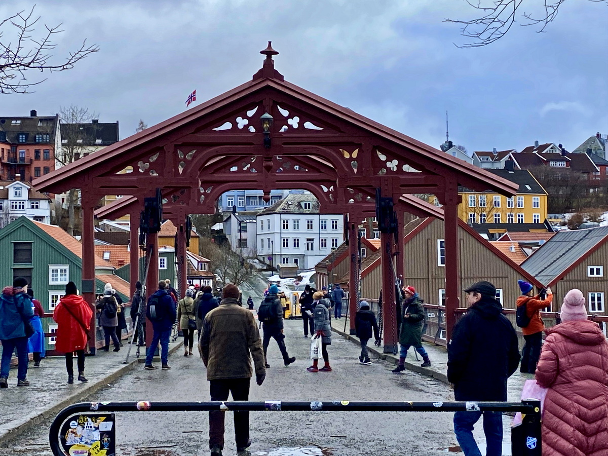 Blicke auf die alte Stadtbrcke am 26. Februar 2024 in Trondheim.
