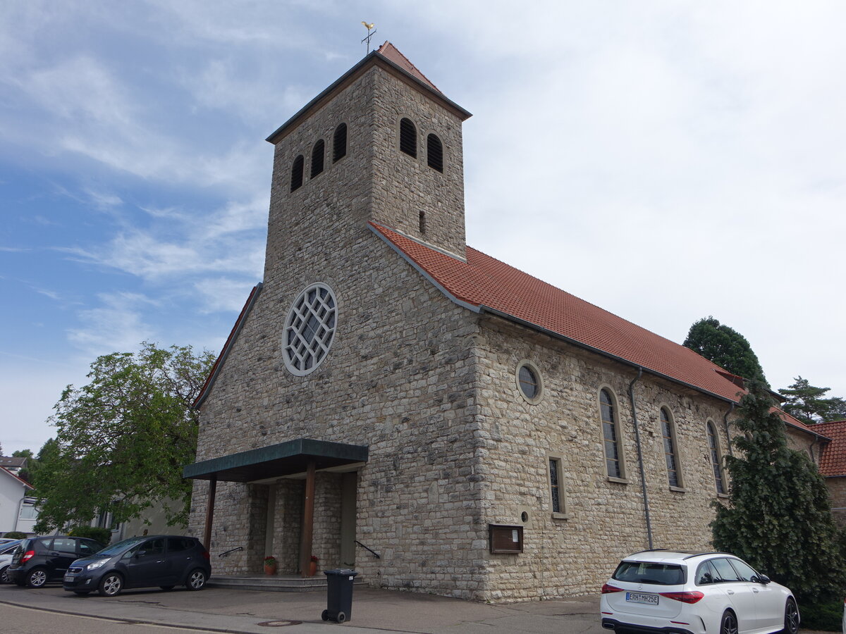 Bliesransbach, Pfarrkirche St. Lukas, erbaut 1779 durch den Baumeister Lautemann (14.07.2023)