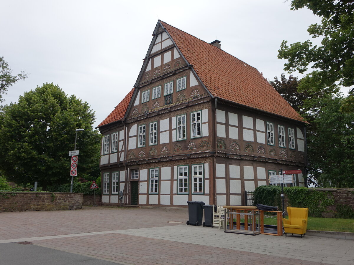 Blomberg, altes Amtshaus am Pideritplatz (15.06.2025)