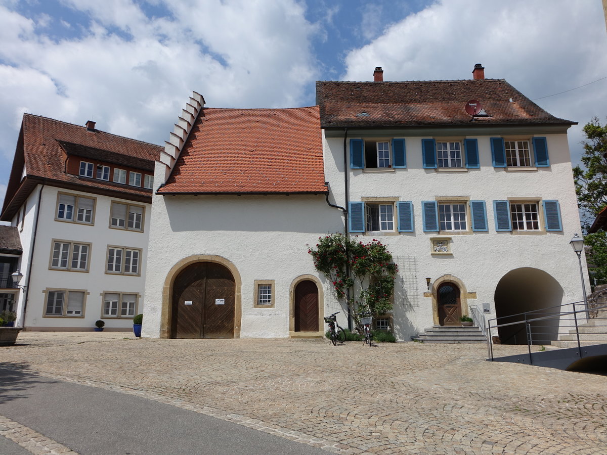 Blumenfeld, Pfarrhaus aus dem 16. Jahrhundert in der Schlostrae (25.05.2017)