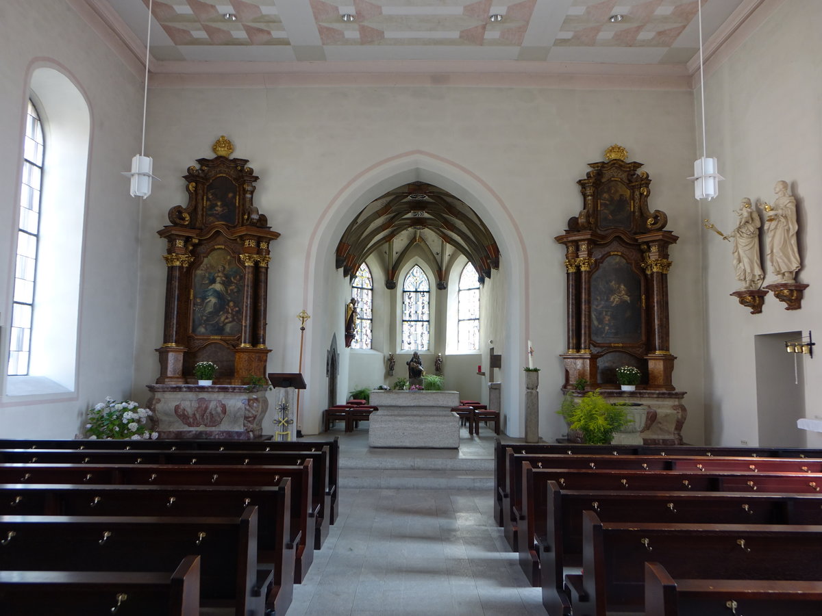 Bochingen, Altre und Chor in der St. Mauritius Kirche, erbaut von 1811 bis 1812 durch  Friedrich Bernhard Adam Gro (19.08.2018)