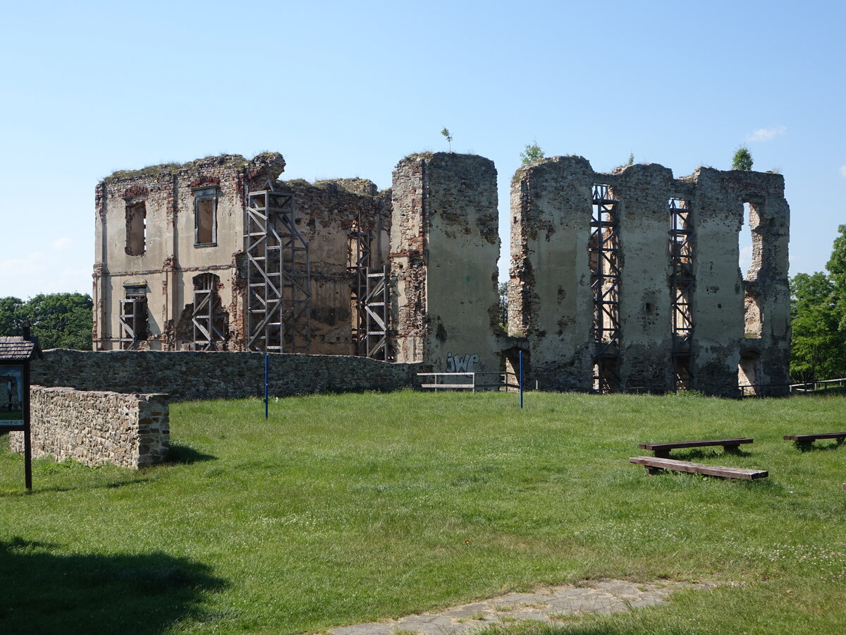 Bodzentyn, Schloruine in der Sloneczna Strae (18.06.2021)