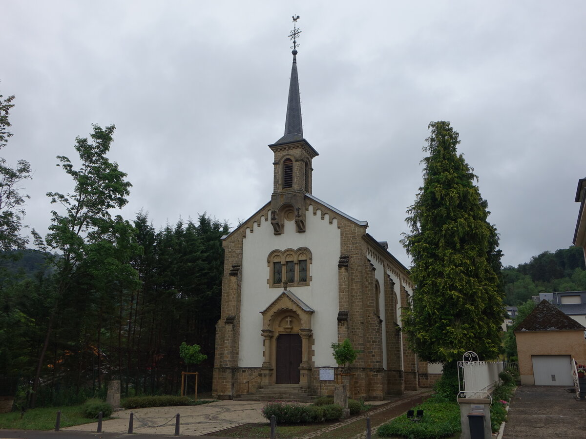 Bofferdingen, Pfarrkirche Saint-Joseph in der Route de Luxembourg (20.06.2022)