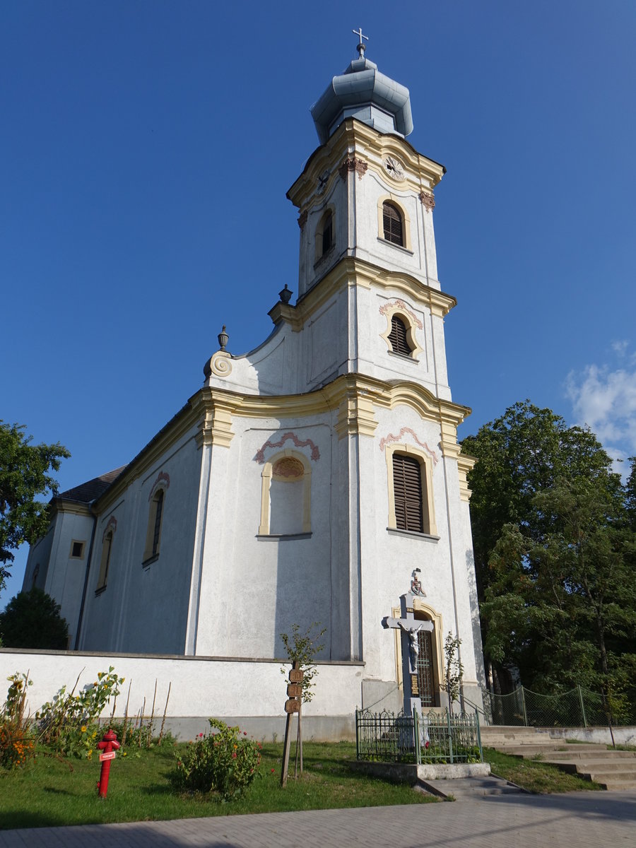 Boldogkővralja, barocke katholische Pfarrkirche, erbaut im 17. Jahrhundert (06.09.2018)