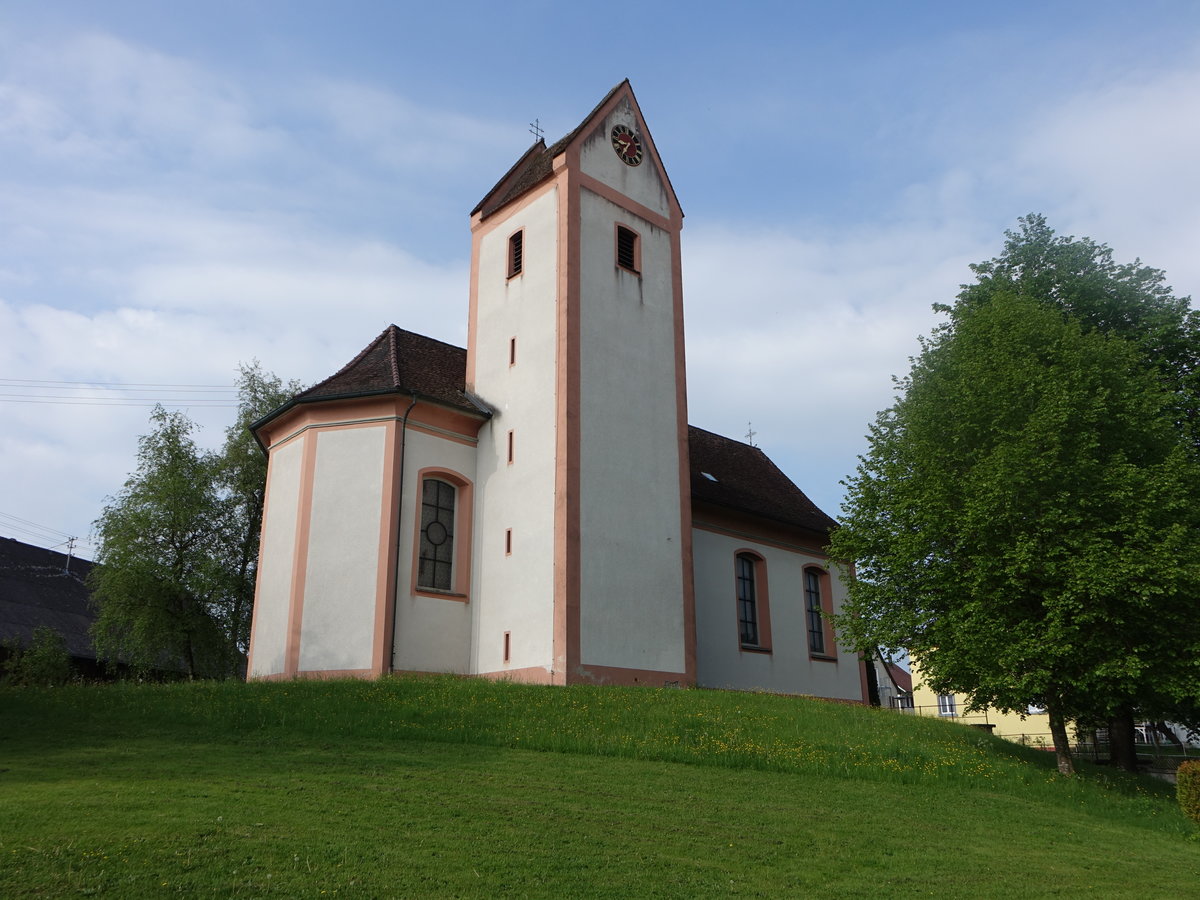 Boll, katholische Kirche St. Silvester, erbaut Ende des 18. Jahrhundert (25.05.2017)