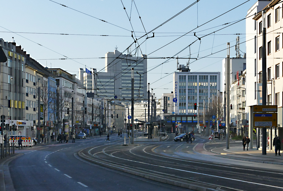 Bonn, Bertha-von-Suttner-Platz, in Richtung Stadthaus Bonn - 01.01.2020