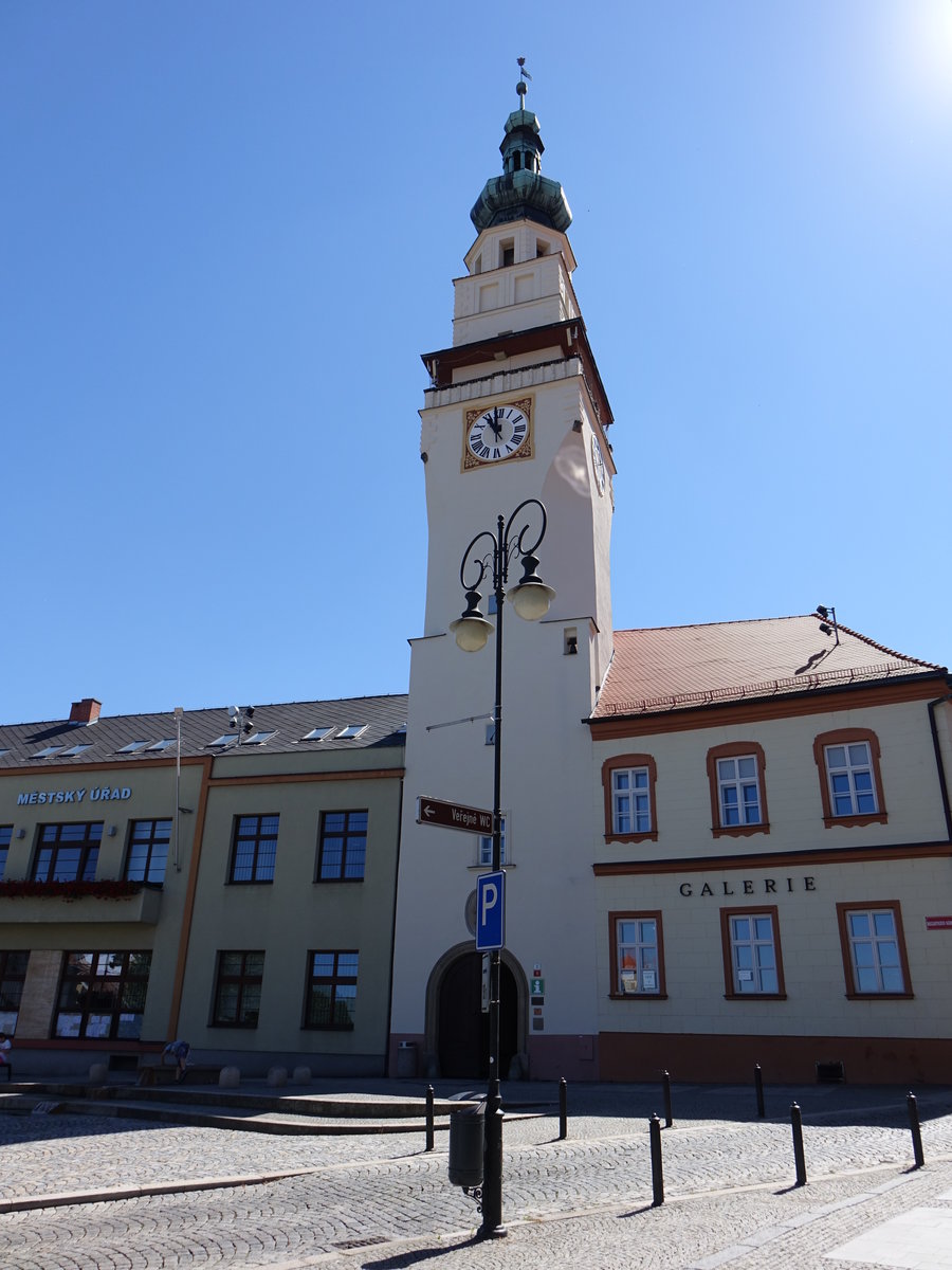Boskovice / Boskowitz, Rathaus am Masarykovo Namesti, erbaut im 17. Jahrhundert (01.08.2020)