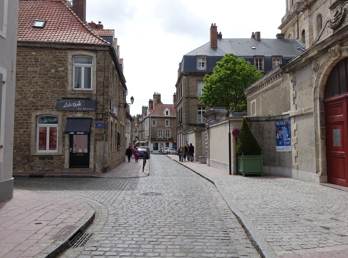 Boulogne-sur-Mer, Huser in der Rue du Chateau (14.05.2016)