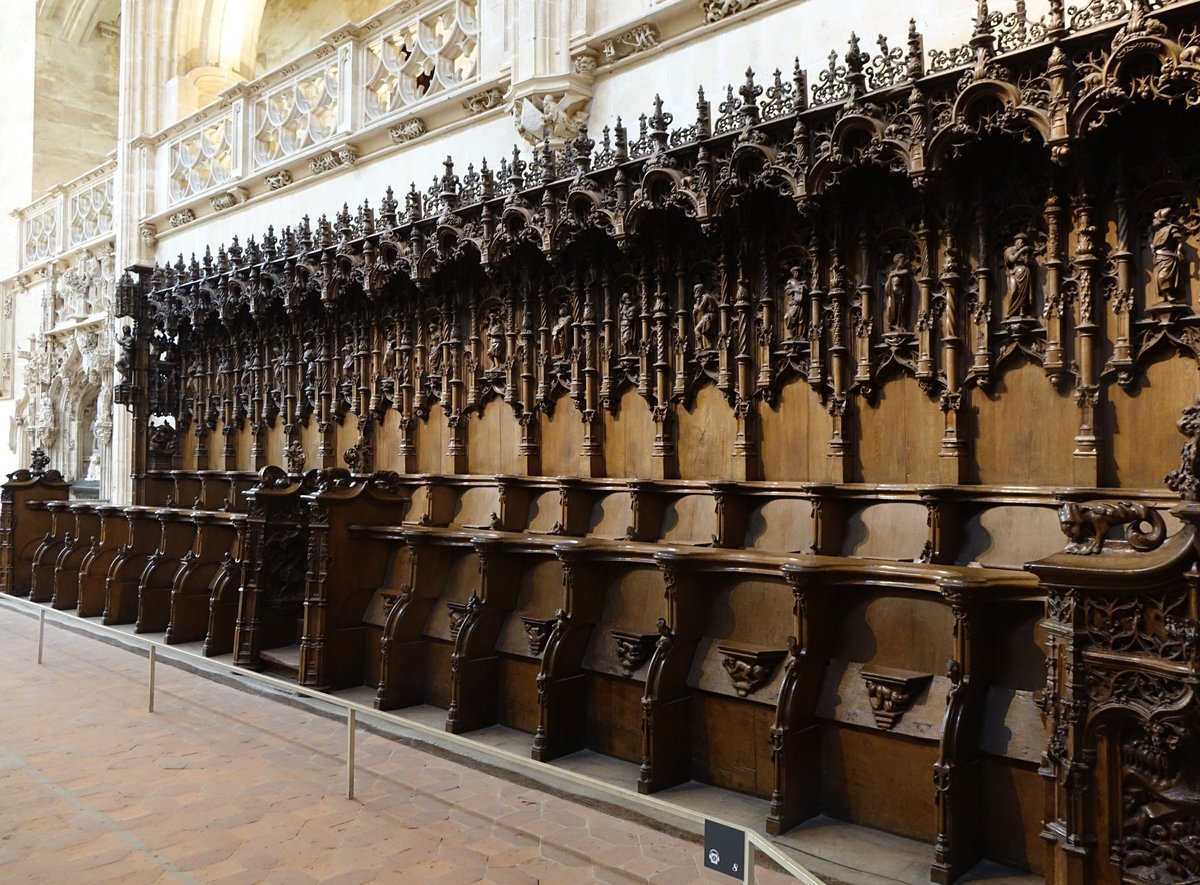 Bourg-en-Bresse, Chorgesthl von Pierre Berchod in der Klosterkirche St. Nicolas de Brou (23.09.2016)