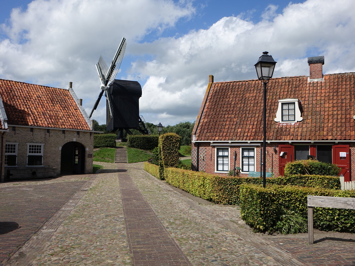 Bourtange, Bockwindmhle in der Kapitein Prottstraat (28.07.2017)