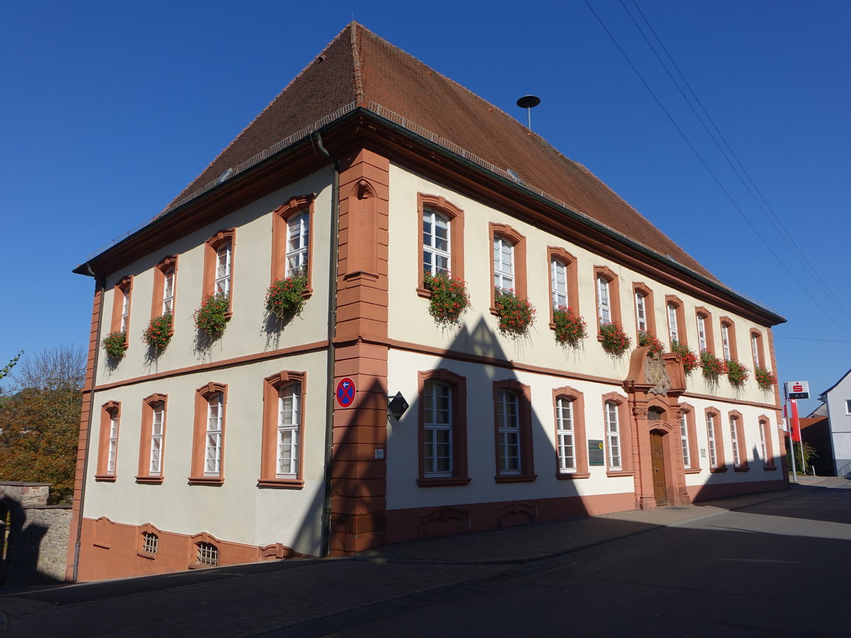 Boxberg, kurpflzisches Amtshaus, erbaut 1748, heute Rathaus (15.10.2017)