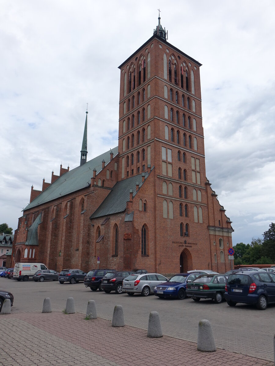 Braniewo / Braunsberg, Pfarrkirche St. Katharina, erbaut ab 1346, Kirchturm von 1426 (03.08.2021)