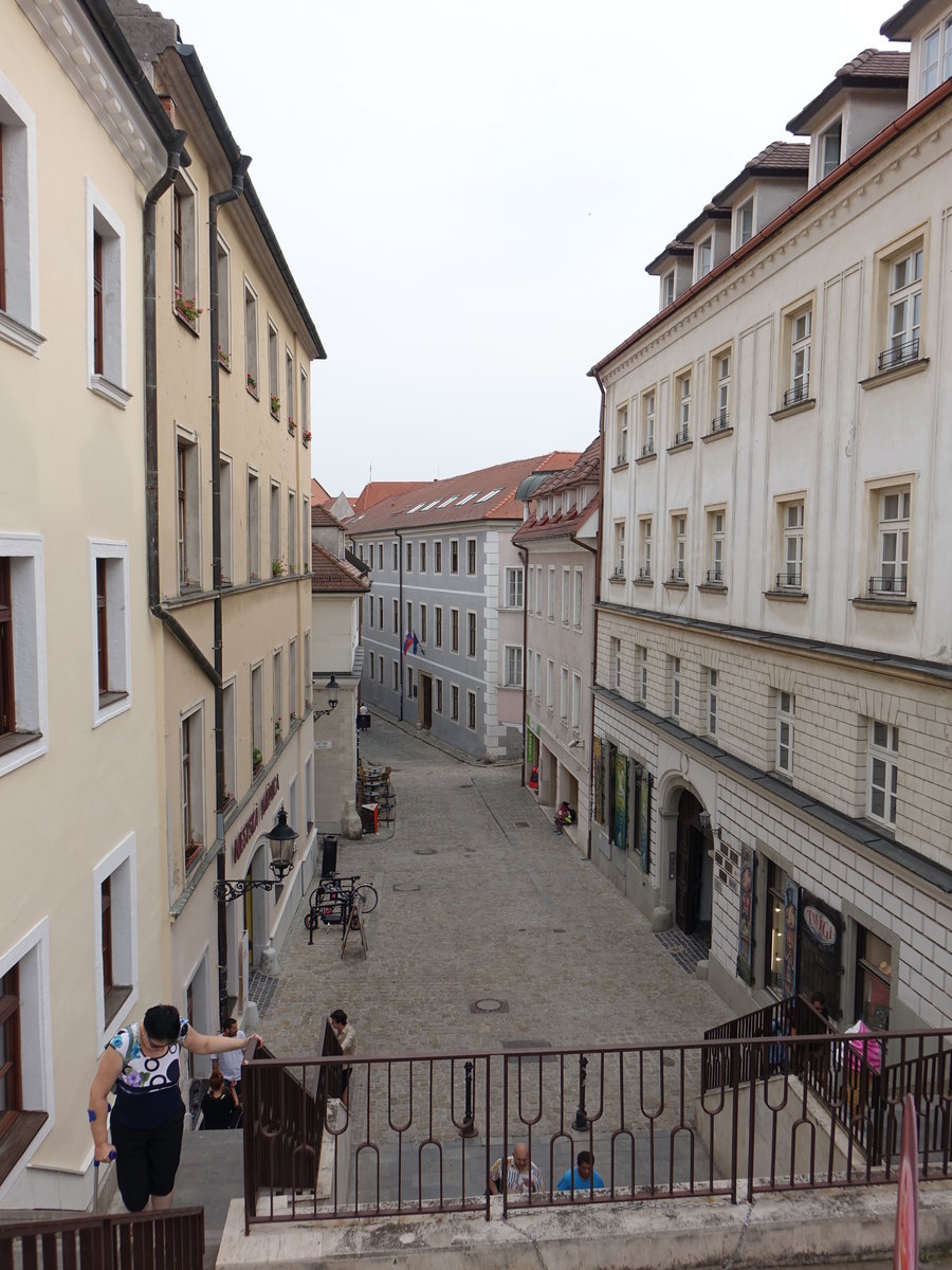 Bratislava, Ausblick in Klariska Strae in der Altstadt (28.08.2019)