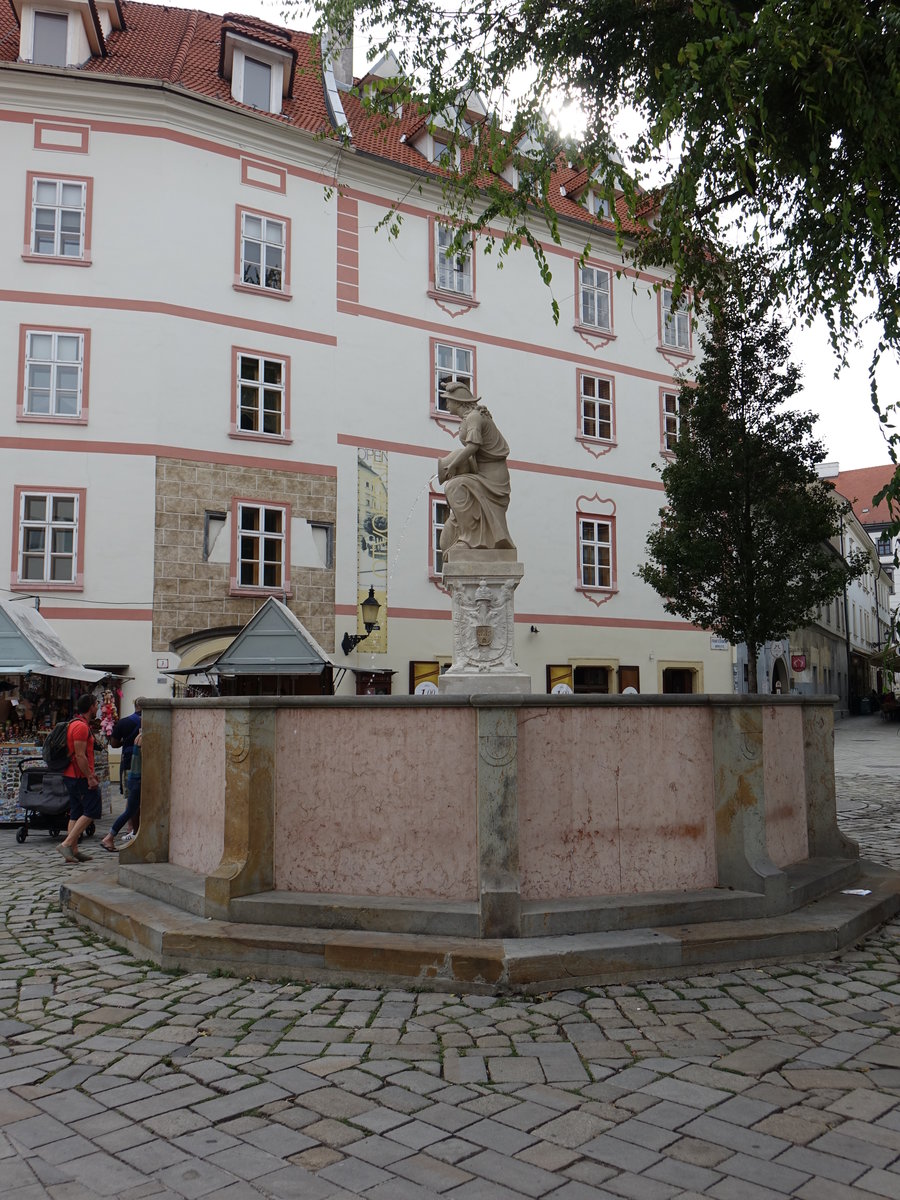 Bratislava, Brunnen Nymfa Frantistka am Franziskanerplatz (28.08.2019)