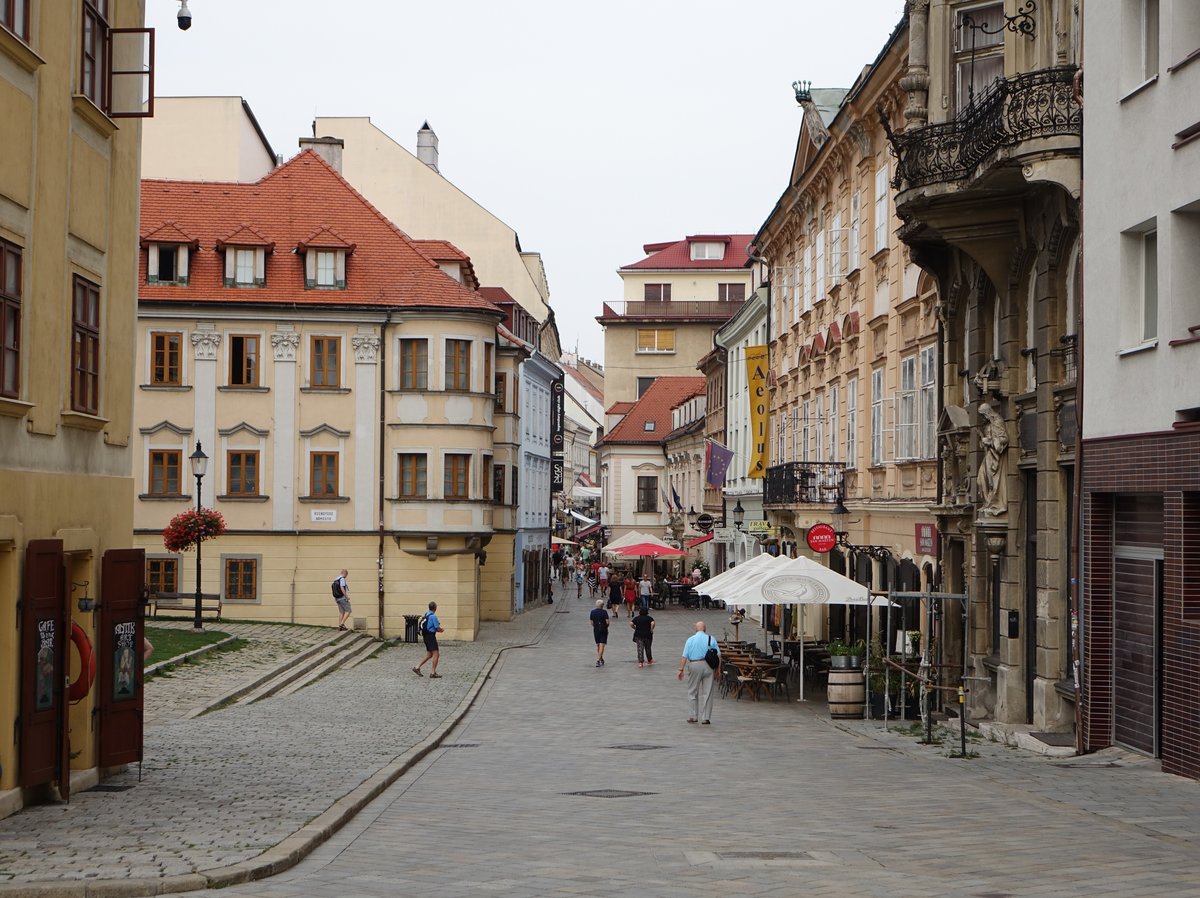 Bratislava, Cafes und Geschfte in der Panska Strae (28.08.2019)