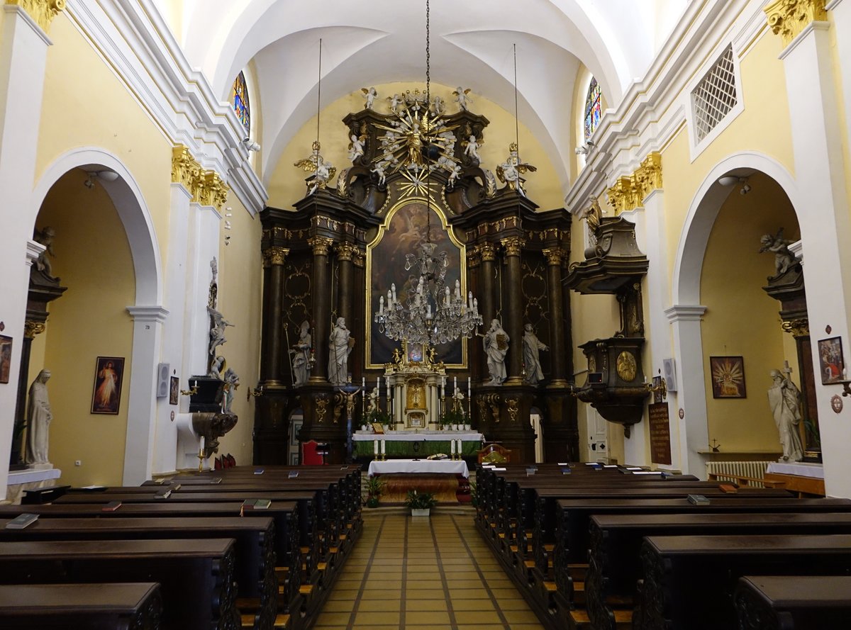 Bratislava, Hochaltar in der Maria Himmelfahrt Kirche, erbaut von 1723 bis 1728 (28.08.2019)
