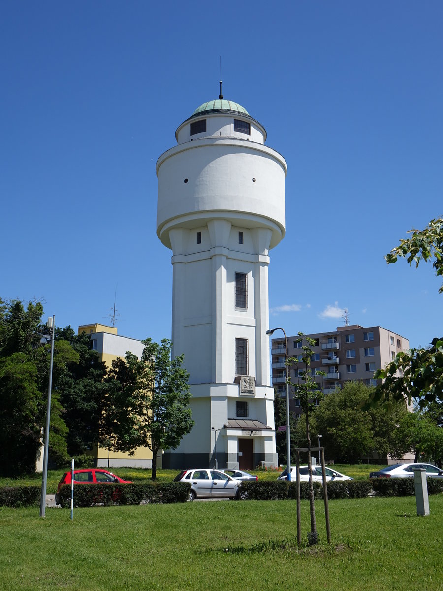 Breclav, Wasserturm im Park Vodarny (31.05.2019)