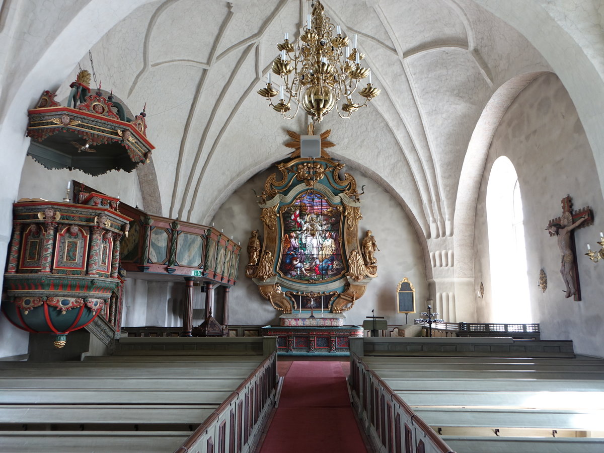 Bredbyn, Innenraum der Ev. Kirche mit Kanzel aus dem 17. Jahrhundert (19.06.2017)