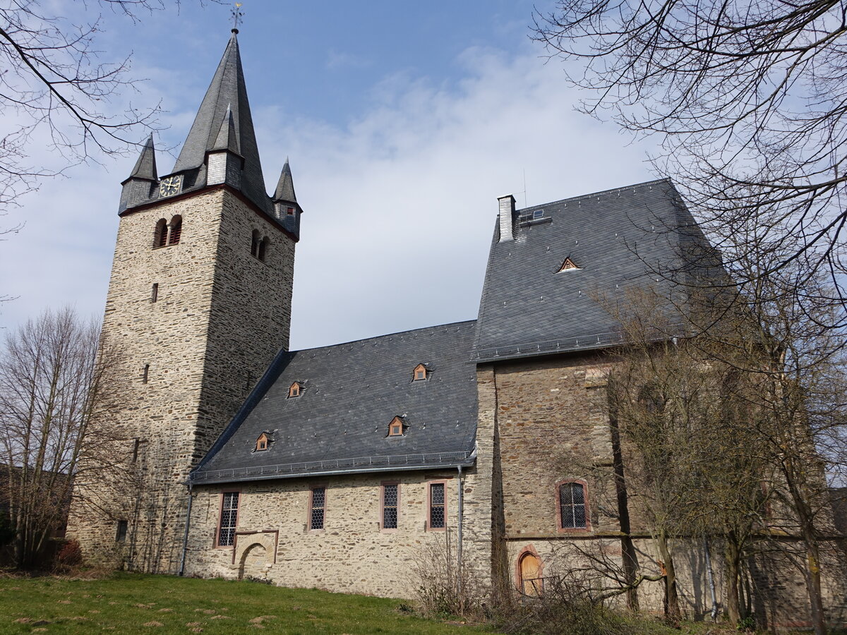 Breithardt, evangelische Kirche, romanischer Kirchturm, sptgotischer Chor erbaut von 1450 bis 1492, Kirchenschiff 17. Jahrhundert (20.03.2022)