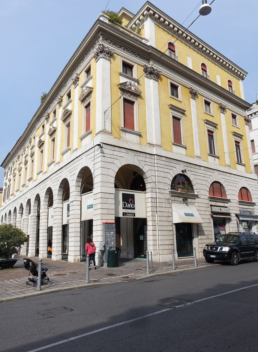 Brescia, Palazzo Beretta am Piazza del Mercato (08.10.2016)