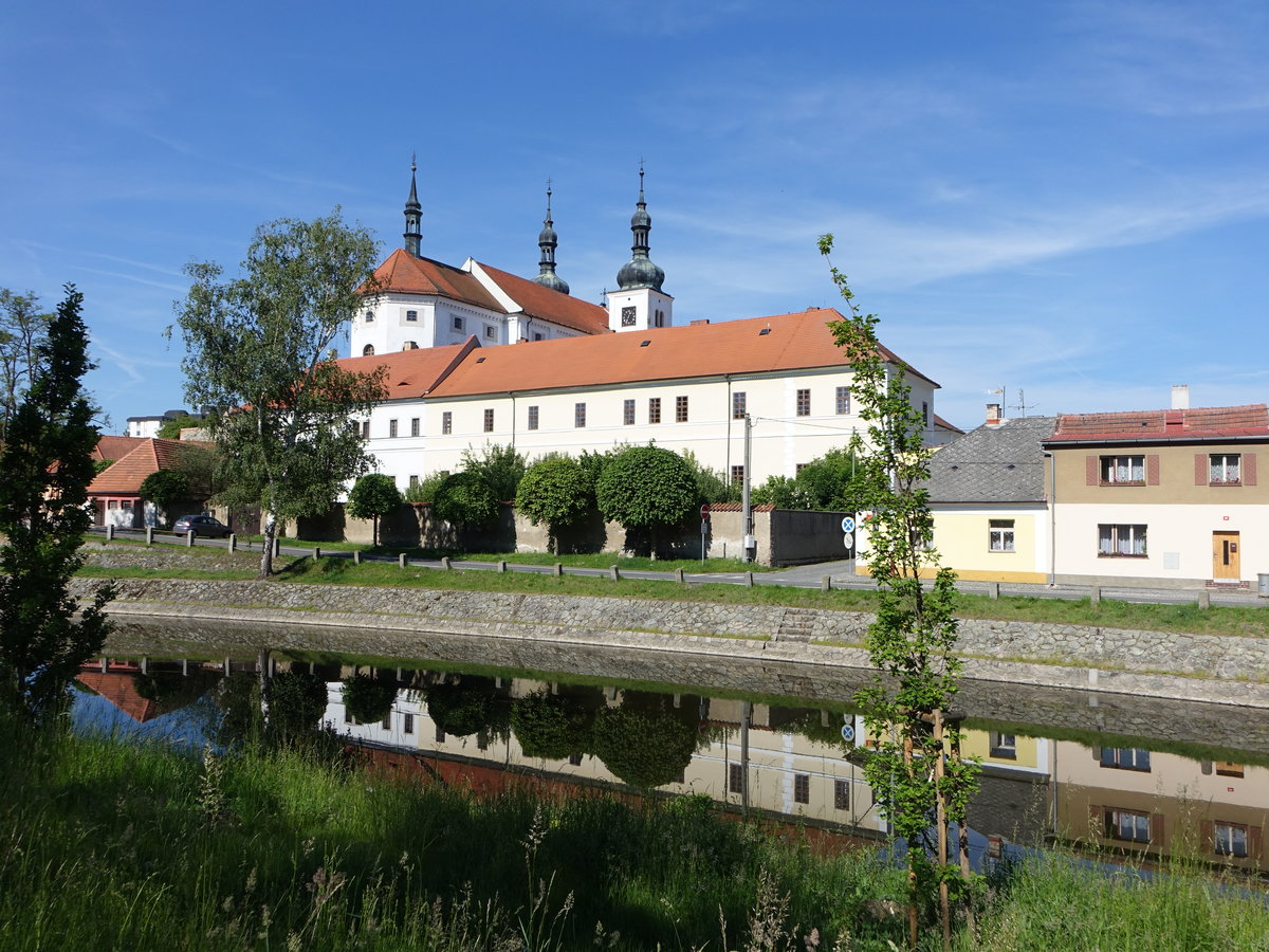 Breznice/ Bresnitz, Jesuitenkolleg und Kirche St. Franziskus und Ignatius, erbaut von Carlo Lurago (02.06.2019)