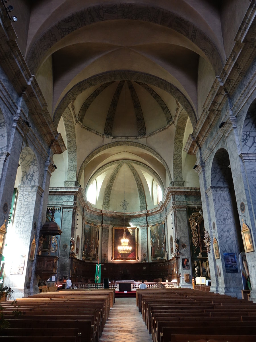 Briancon, Innenraum der Stiftskirche Notre-Dame-et-Saint-Nicolas  (23.09.2017)