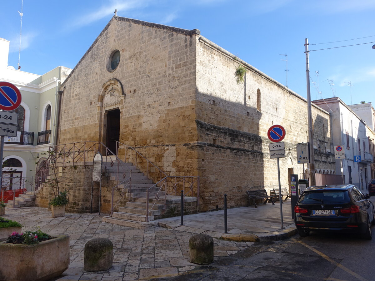 Brindisi, romanische Pfarrkirche St. Lucia, erbaut im 13. Jahrhundert (04.03.2023)