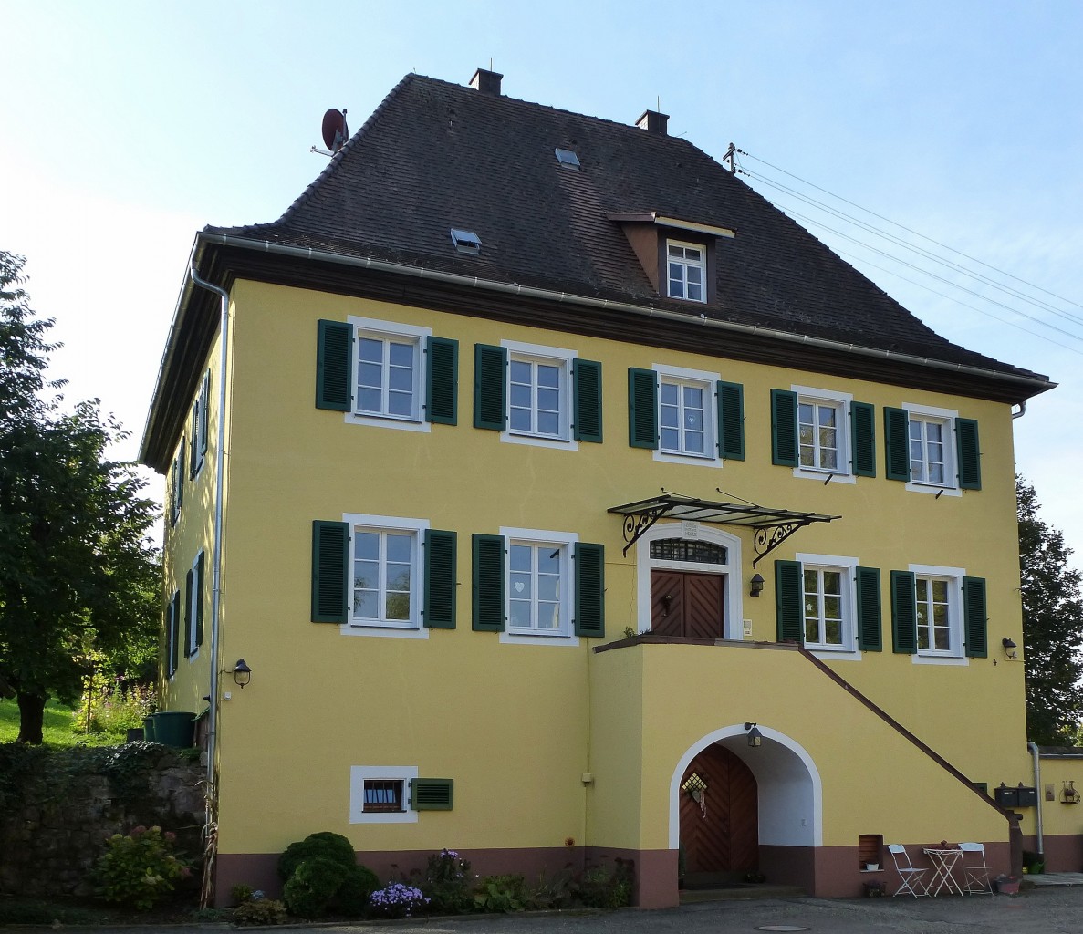 Broggingen, das 1758-59 erbaute Pfarrhaus, Okt.2015