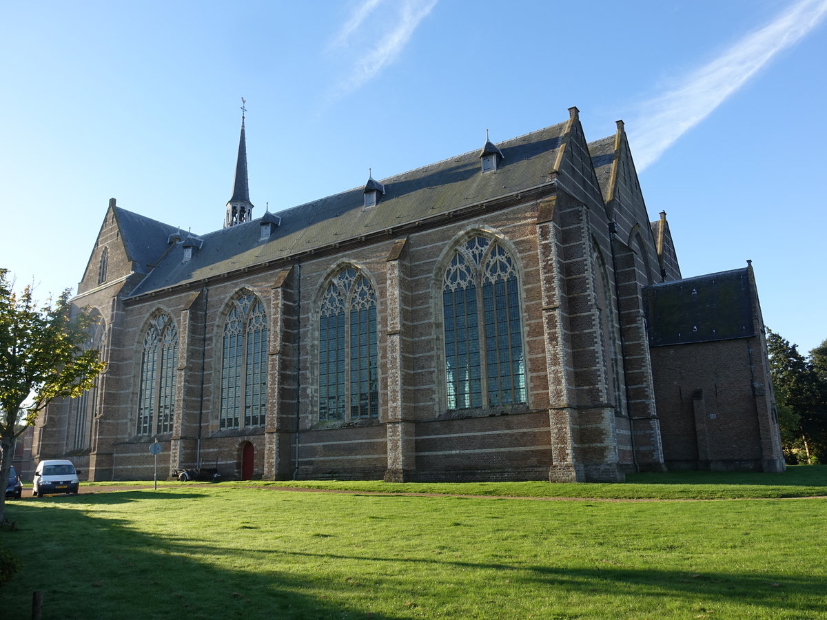 Brouwershaven, Ref. St. Nicolas Kirche, Chor 13. Jahrhundert, Langschiff 15. Jahrhundert (25.08.2016)