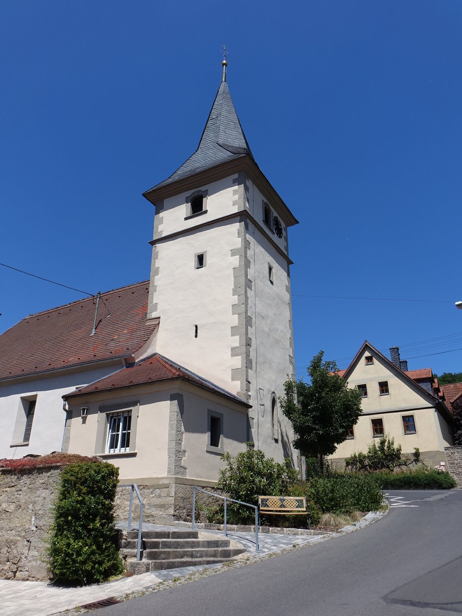 Brnn, kath. Filialkirche St. Sebastian, Chorturmkirche, erbaut Ende des 14. Jahrhundert, Langhaus neu erbaut 1957 (07.07.2018)