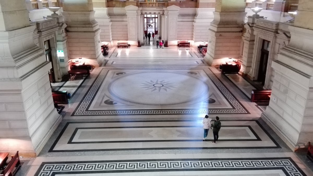 Brssel. Innenansicht des ffentlicen Justizpalast von Brssel. Blick in die Haupthalle von der Empore. Aufgenommen am 30.04.2018.