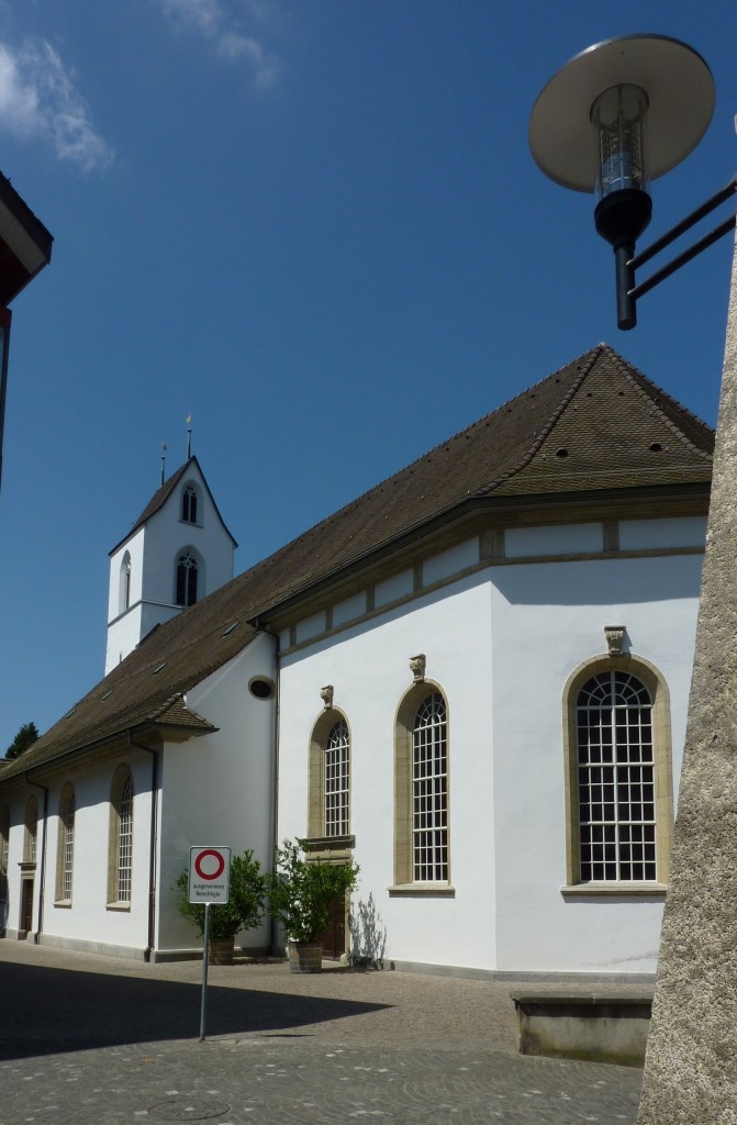 Brugg, die Stadtkirche St.Nikolaus, geht zurück auf das 13.Jahrhundert, Mai 2011