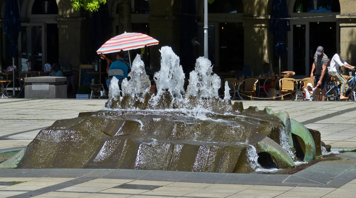 Brunnen auf dem Mnzplatz in Koblenz. 06.2022