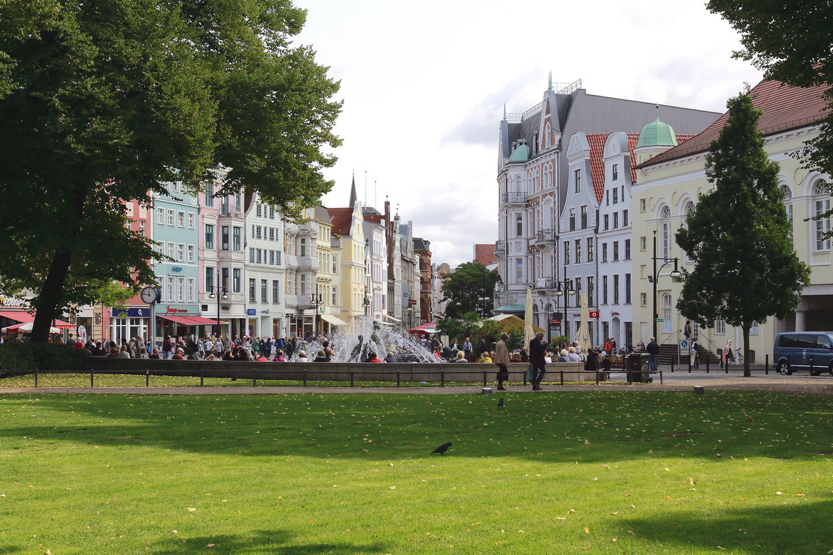 Brunnen der Lebensfreude in der Innenstadt von Rostock am 28. August 2018.